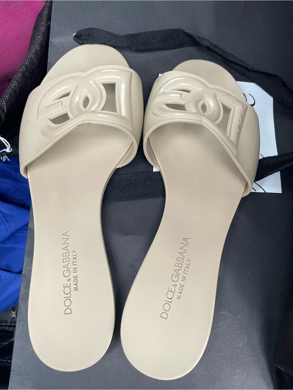 Dolce & Gabbana Women's Cream Slide Sandals 37
